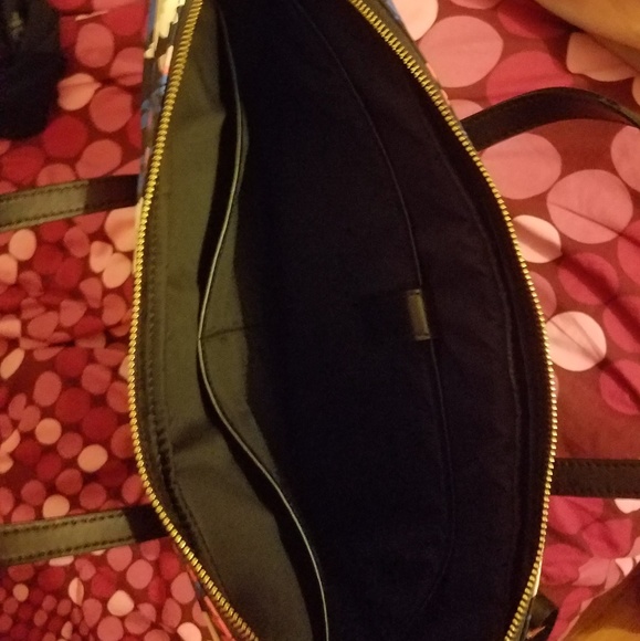 SOLD BNWOT Kate Spade universal daisy laptop bag - Picture 3 of 3